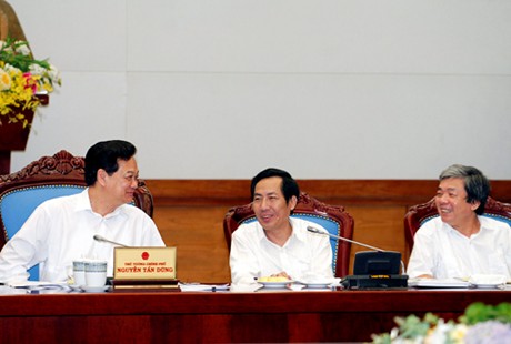 นายกฯหารือข้อราชการกับสมาคมนักหนังสือพิมพ์เวียดนาม